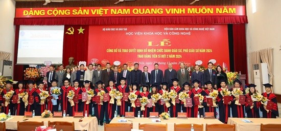 Học viện Khoa học và Công nghệ tổ chức Lễ công bố và trao Quyết định bổ nhiệm Chức danh Giáo sư, Phó Giáo sư năm 2024 và trao bằng Tiến sĩ đợt 2 năm 2024