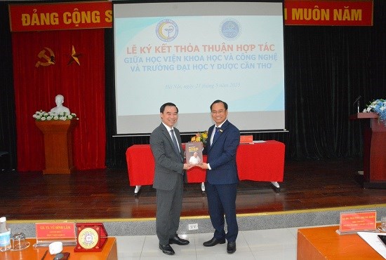 Lễ Ký kết hợp tác với Trường Đại học Y Dược Cần Thơ