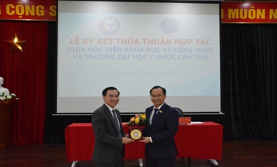 Lễ Ký kết hợp tác với Trường Đại học Y Dược Cần Thơ