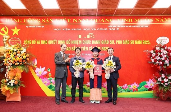 Học viện Khoa học và Công nghệ tổ chức Lễ công bố và trao Quyết định bổ nhiệm Chức danh Giáo sư, Phó Giáo sư năm 2025 và trao bằng Tiến sĩ đợt năm 2025