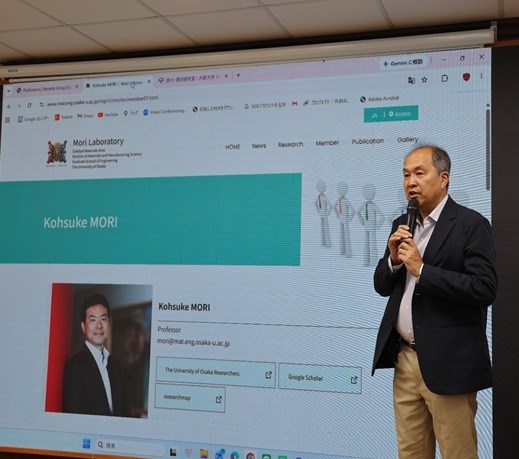 GIAO LƯU TRAO ĐỔI HỌC THUẬT GIỮA HỌC VIỆN KHOA HỌC VÀ CÔNG NGHỆ VỚI TRƯỜNG ĐẠI HỌC OSAKA, TRƯỜNG TRUNG HỌC HYOGO (NHẬT BẢN) VÀ TRƯỜNG TRUNG HỌC PHỔ THÔNG CHUYÊN KHOA HỌC TỰ NHIÊN